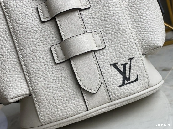 LOUIS VUITTON XS CHRISTOPHER 0522